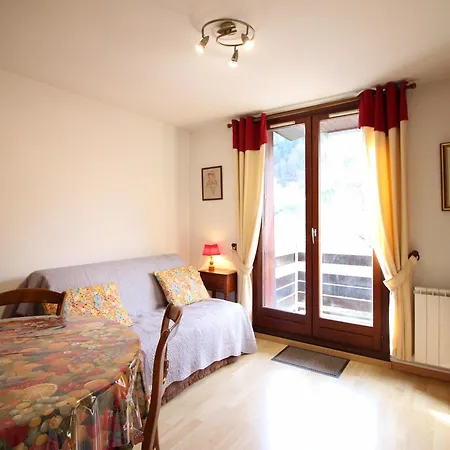 F2 Avec Balcon Ouest, Parking Et Ascenseur, A 650m Des Thermes Et Commerces, Classe 2 Etoiles** - Fr-1-415-7 Le Mont-Dore